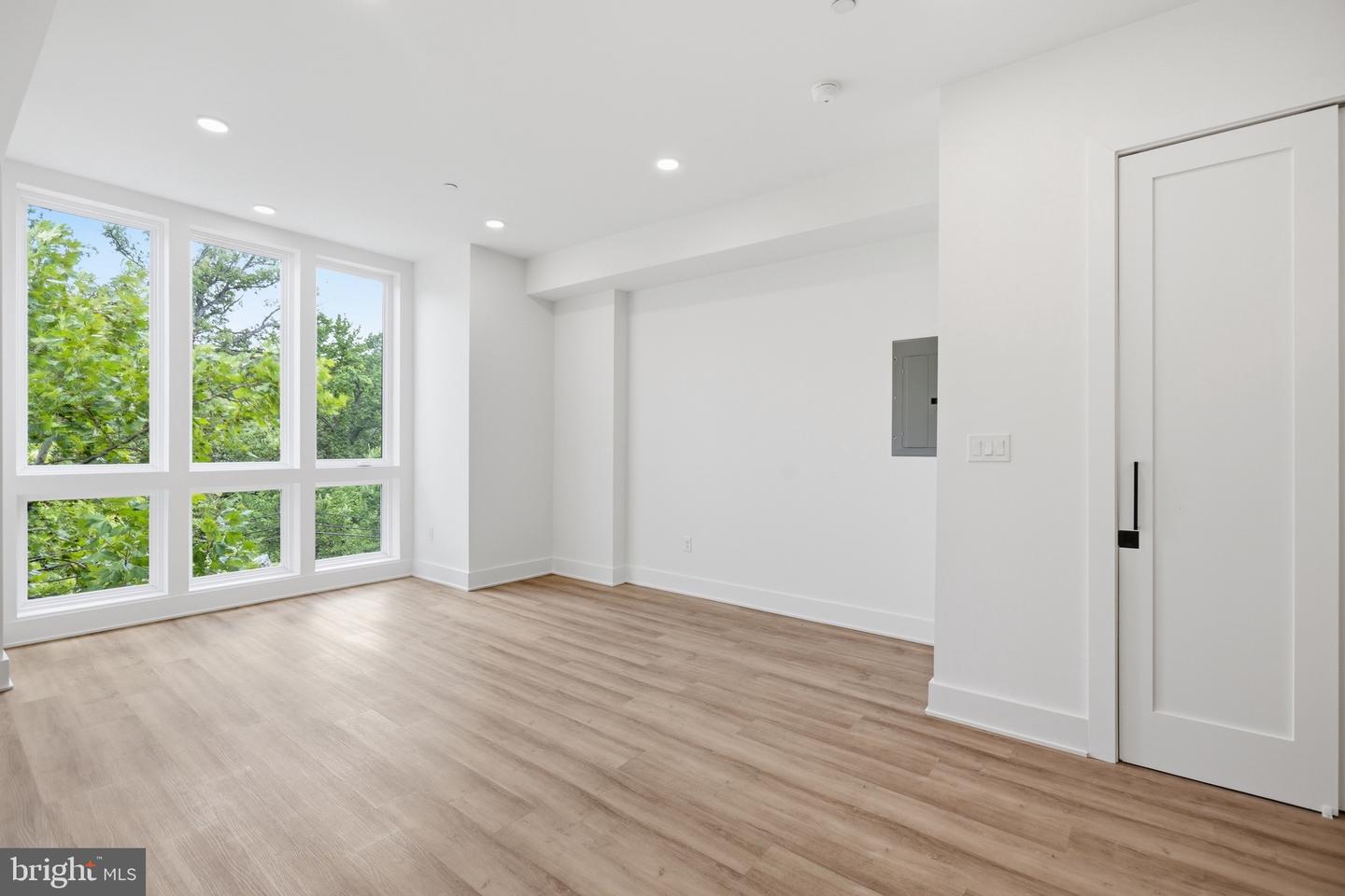 2105 M St Ne #ph1 Property Photo 10
