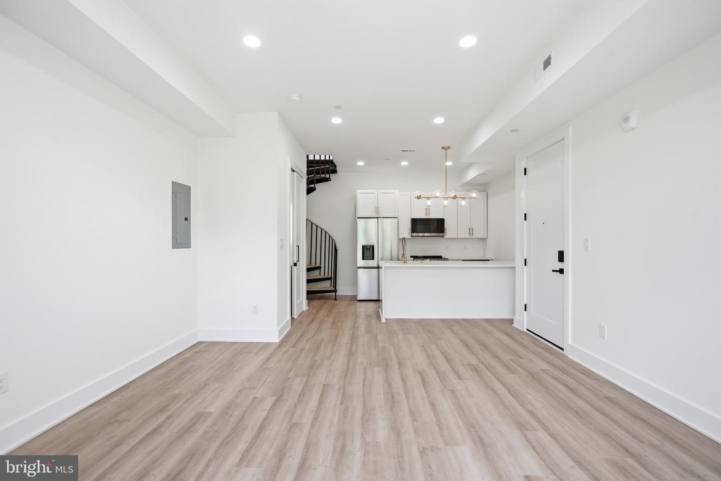 2105 M St Ne #ph1 Property Photo 14