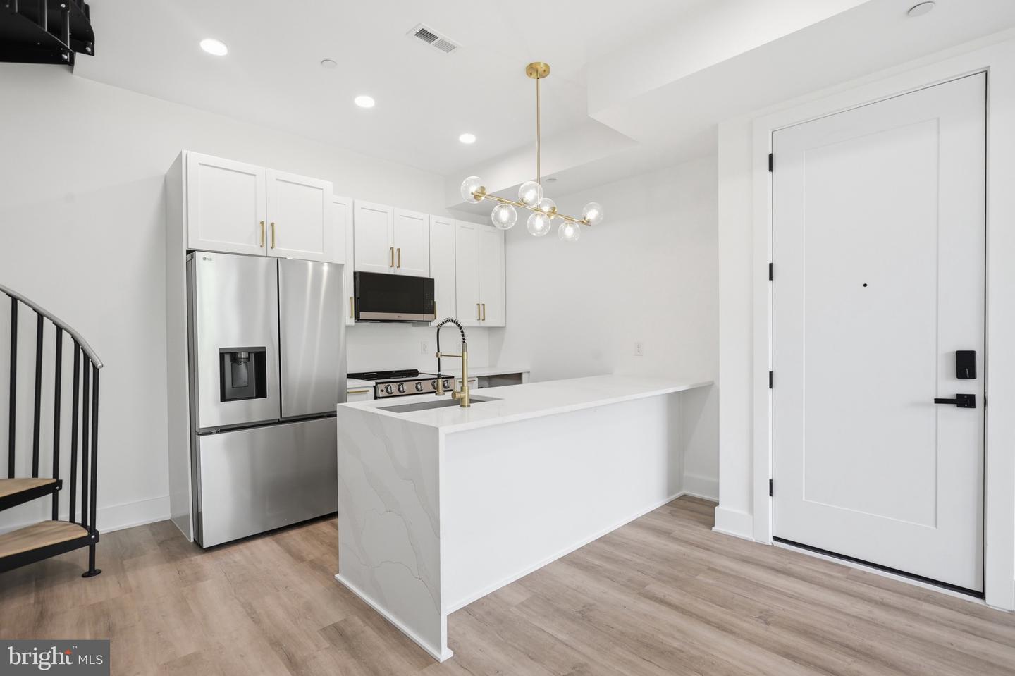 2105 M St Ne #ph1 Property Photo 18