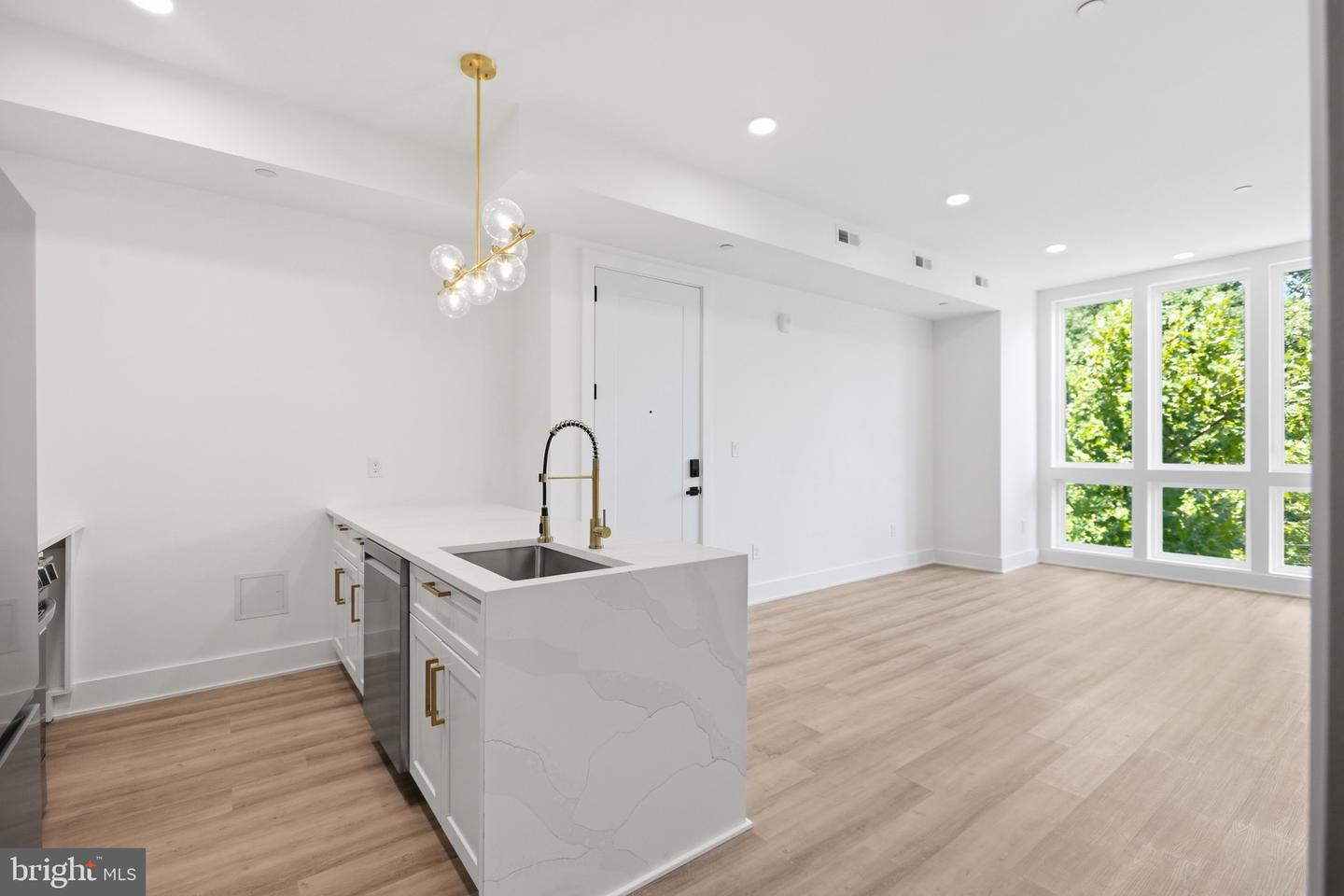 2105 M St Ne #ph1 Property Photo 19