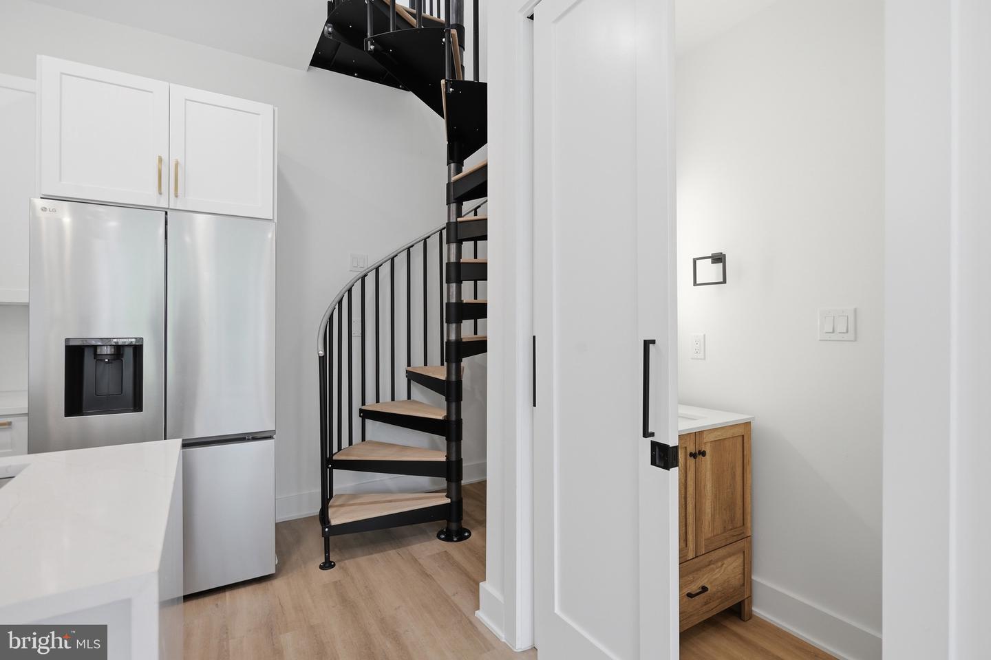 2105 M St Ne #ph2 Property Photo 12