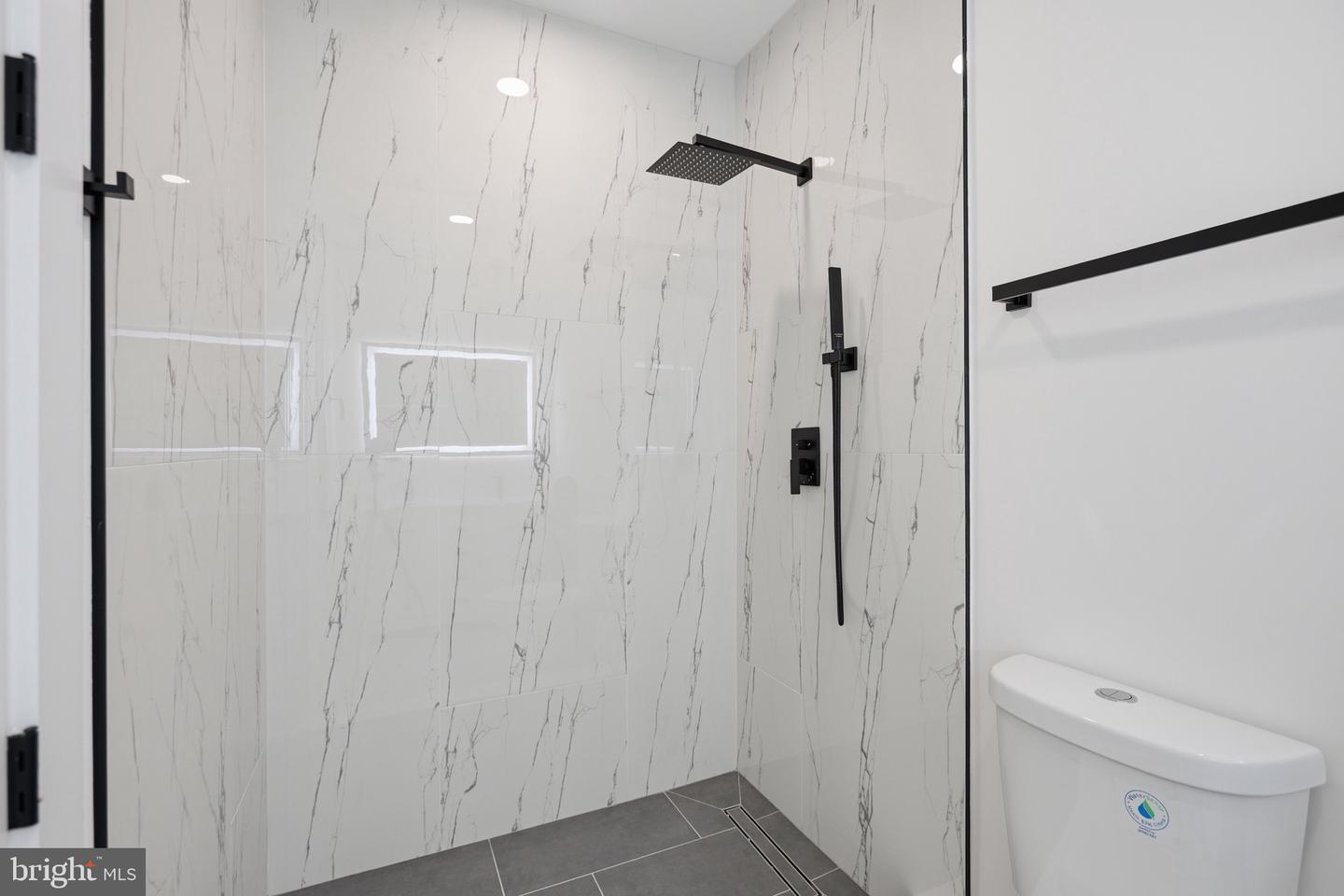 2105 M St Ne #ph2 Property Photo 23