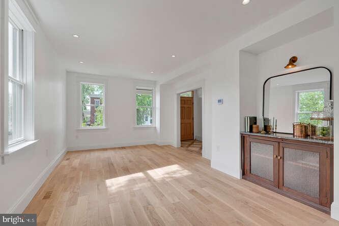 734 Taylor St Nw Property Photo 11