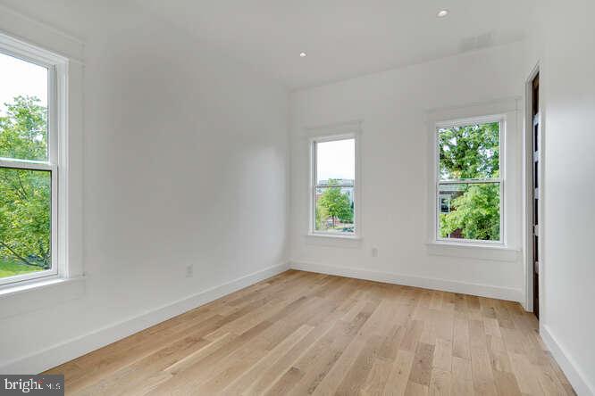 734 Taylor St Nw Property Photo 17