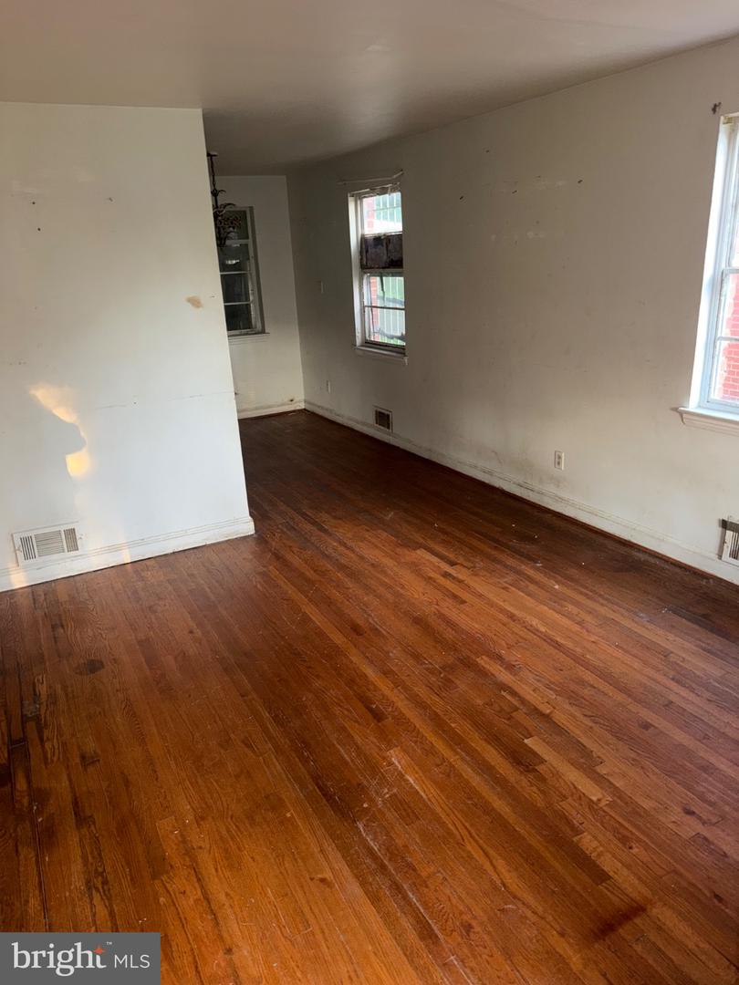 4433 Texas Ave Se Property Photo 7