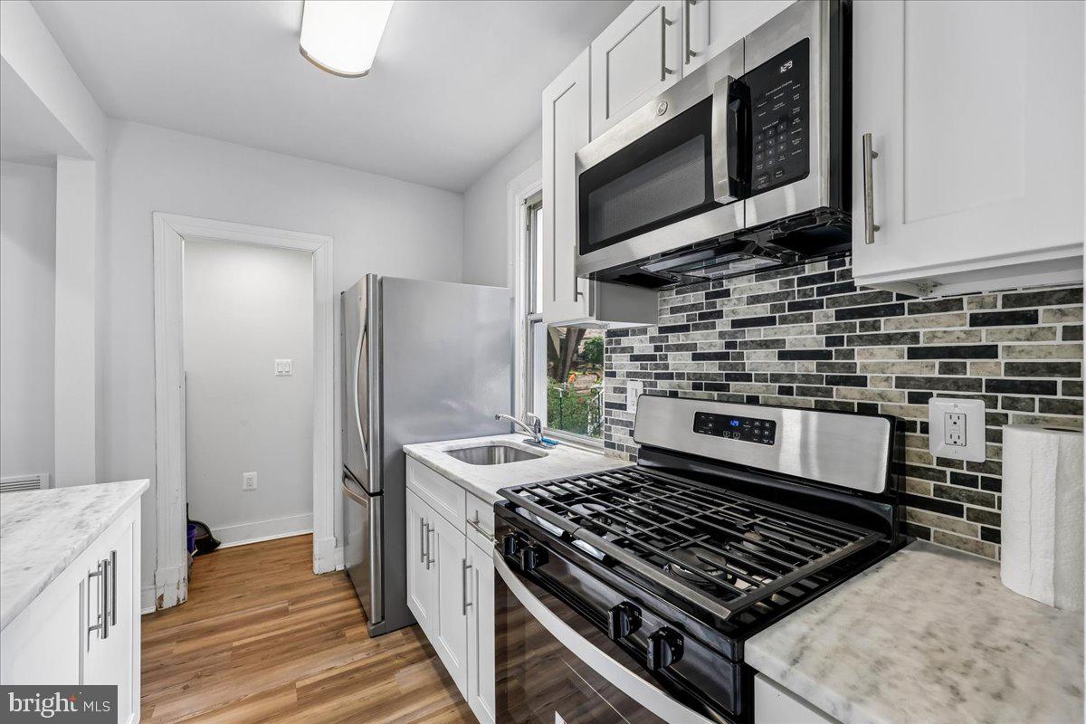 3044 Monroe St Ne Property Photo 14