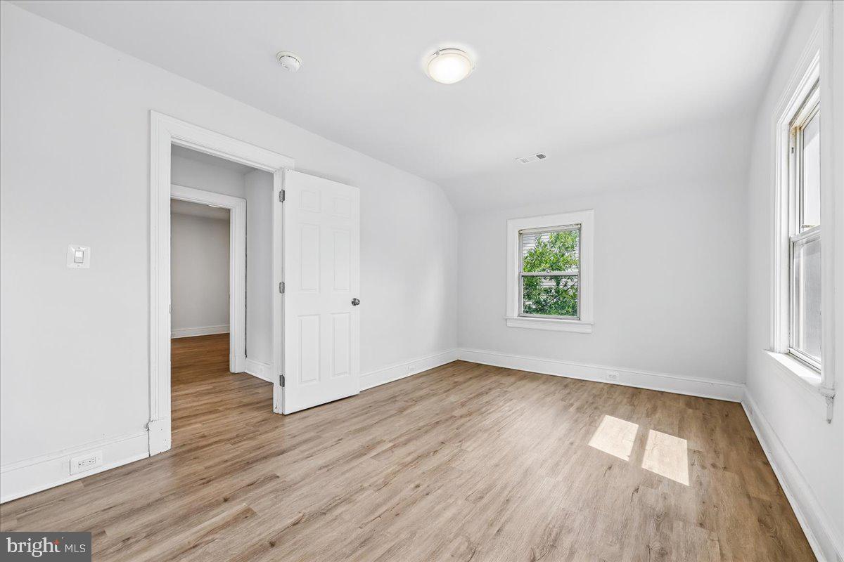 3044 Monroe St Ne Property Photo 24