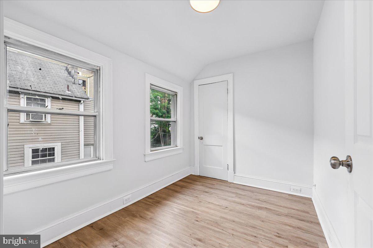 3044 Monroe St Ne Property Photo 27