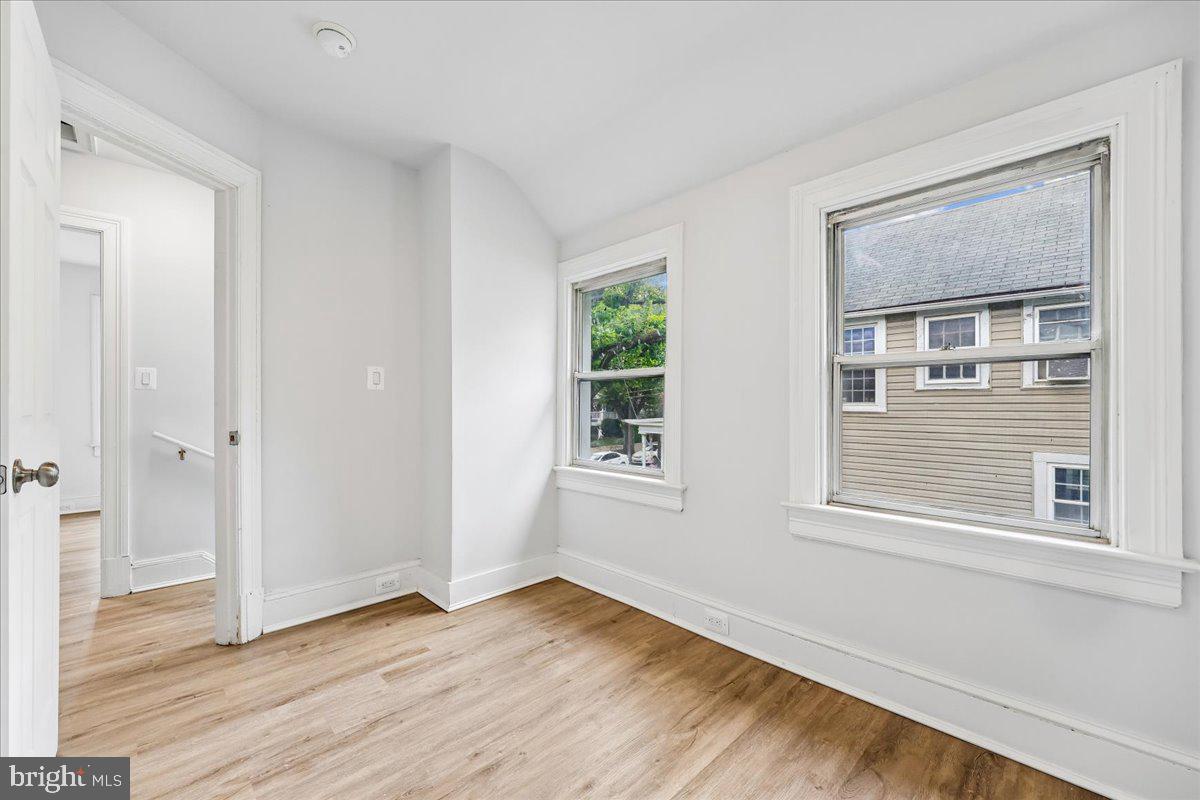 3044 Monroe St Ne Property Photo 28