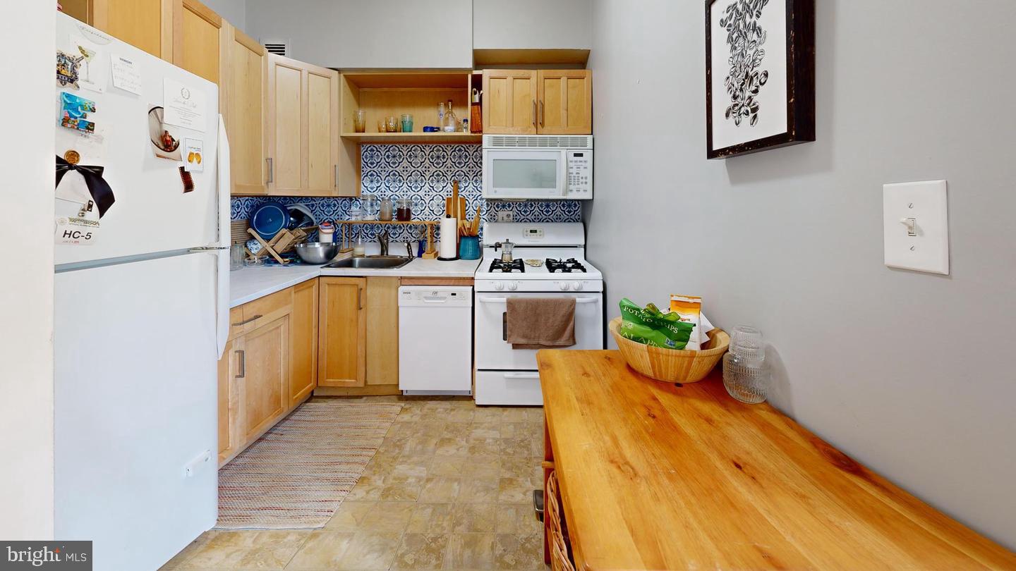 1711 Massachusetts Ave Nw #301 Property Photo 2
