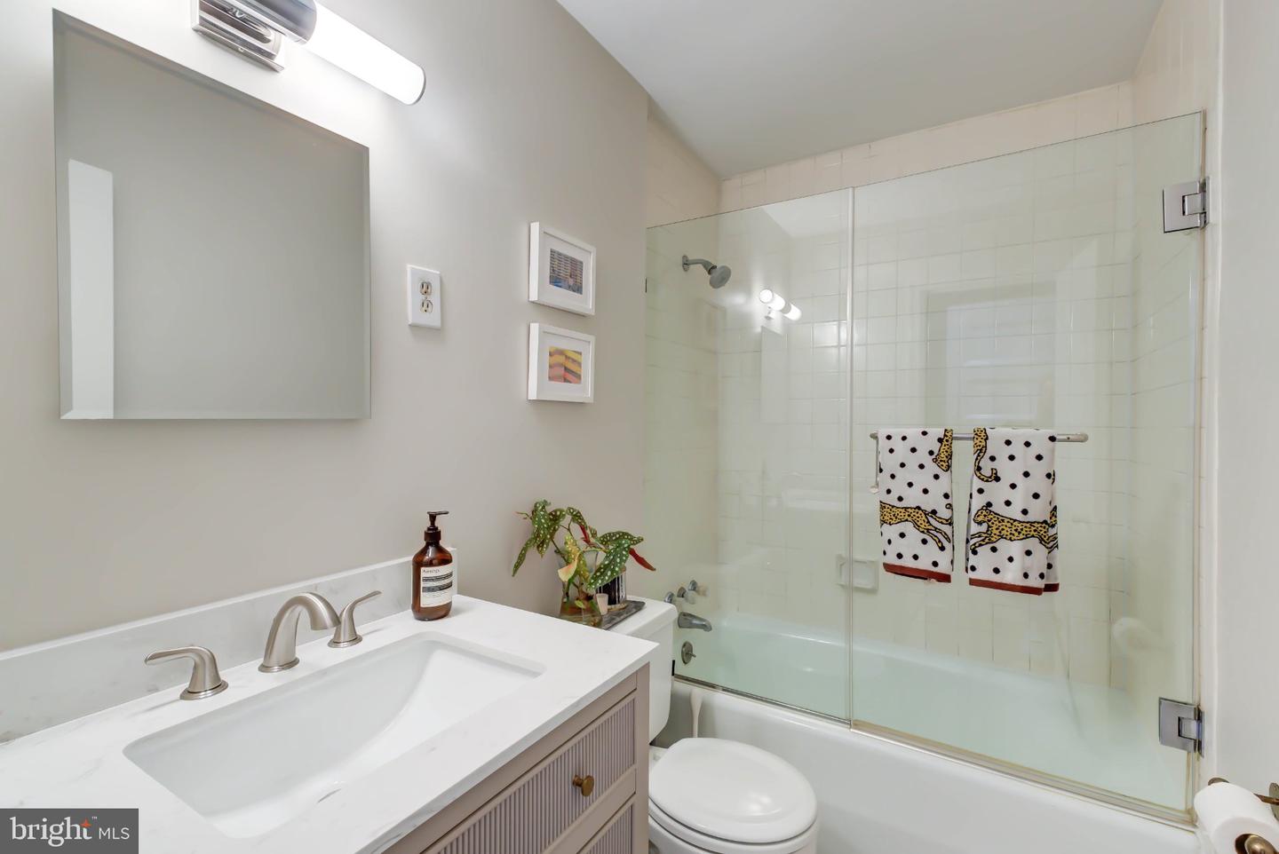 2311 Connecticut Ave Nw #405 Property Photo 26