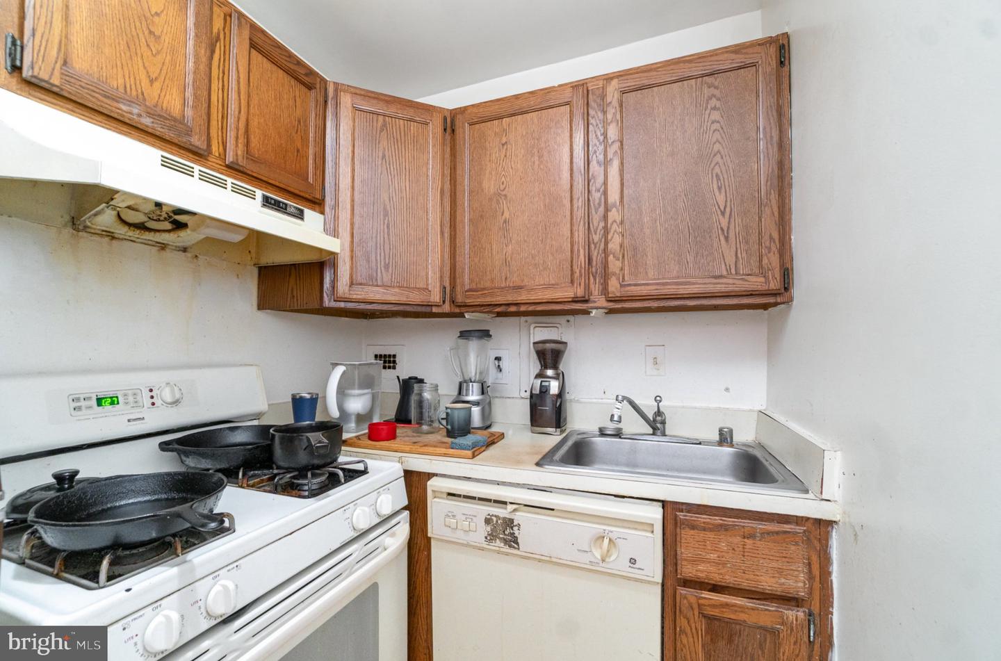 922 24th St Nw #313 Property Photo 4