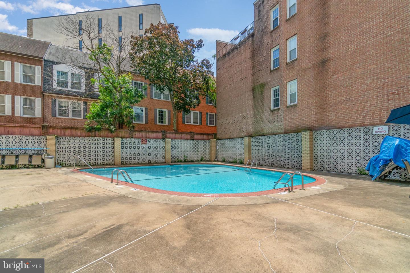922 24th St Nw #419 Property Photo 15