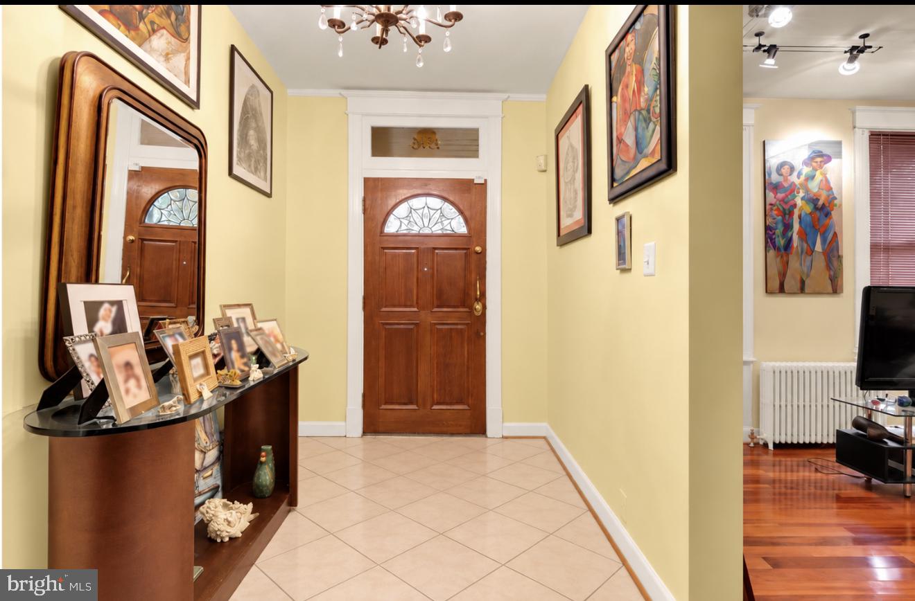 1316 Madison St Nw Property Photo 3