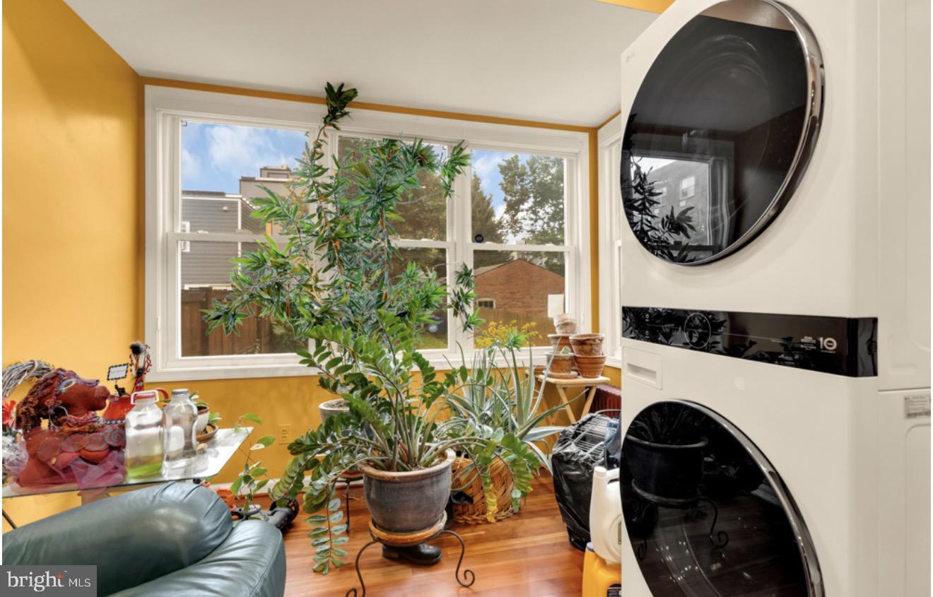 1316 Madison St Nw Property Photo 17
