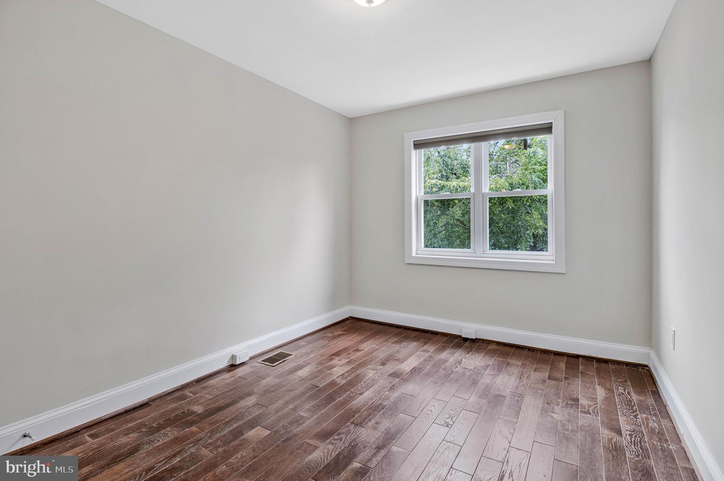 1344 Levis St Ne Property Photo 24