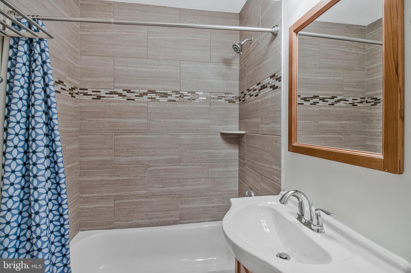 1344 Levis St Ne Property Photo 26