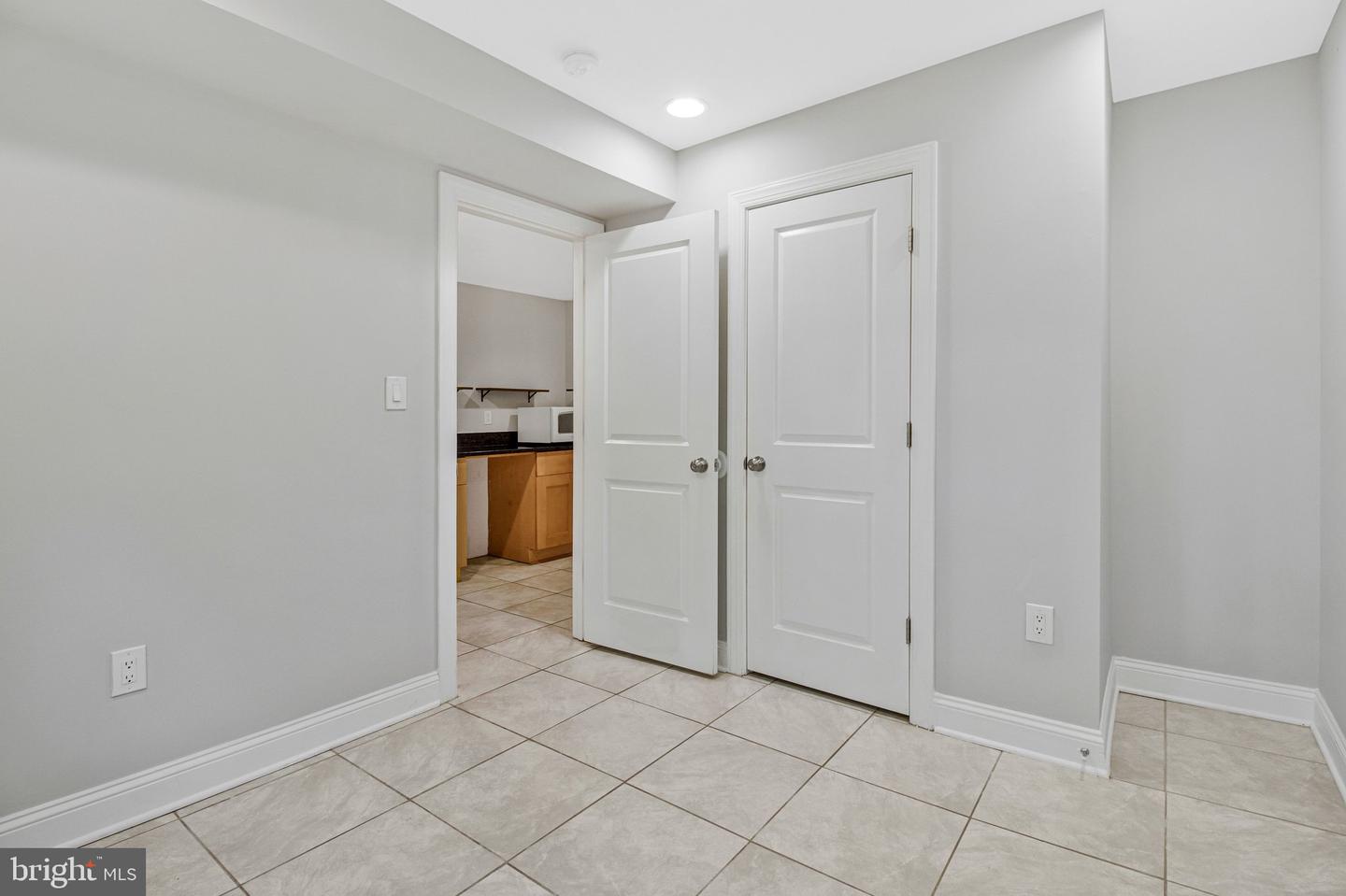 1344 Levis St Ne Property Photo 32