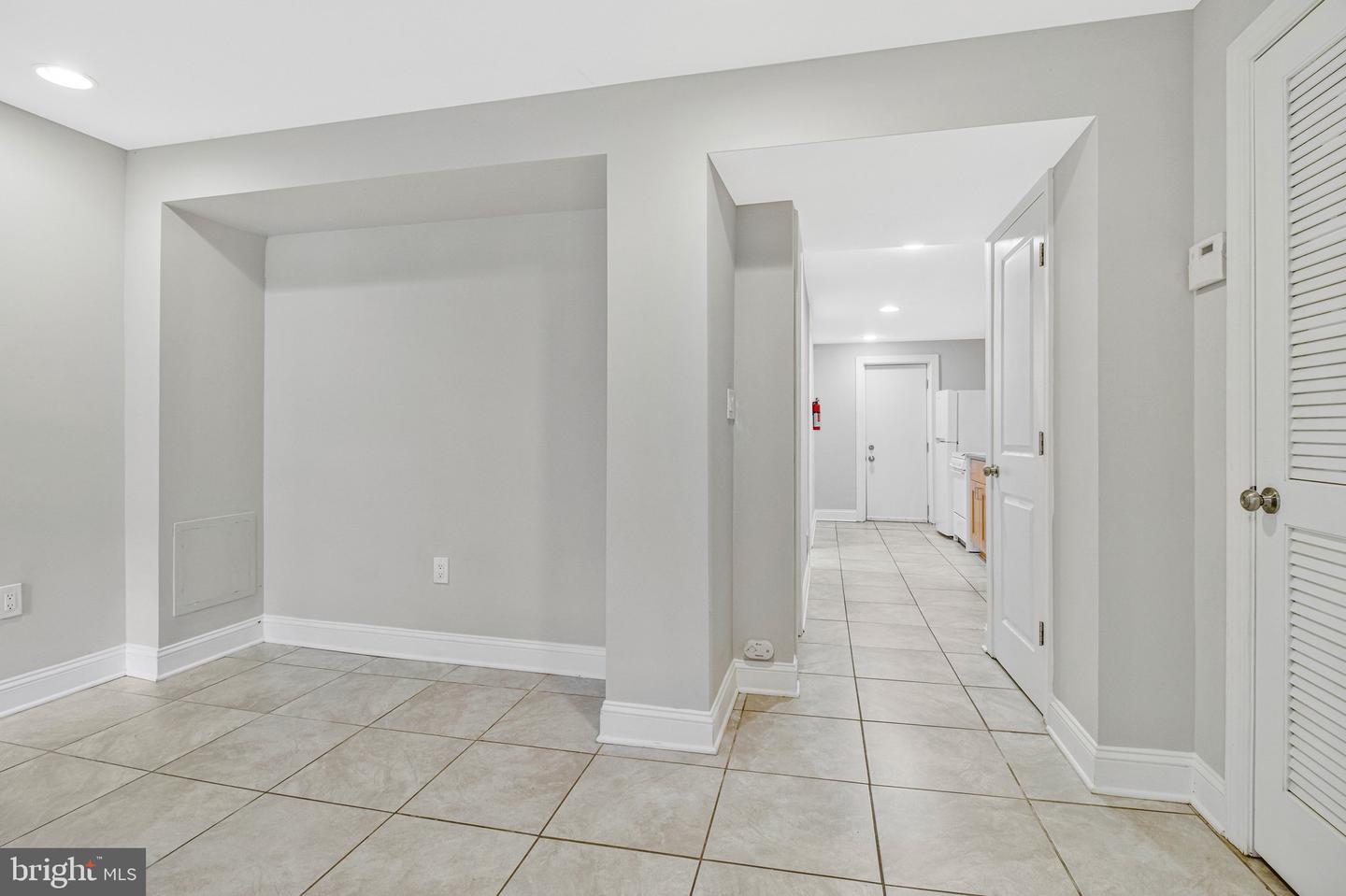 1344 Levis St Ne Property Photo 37