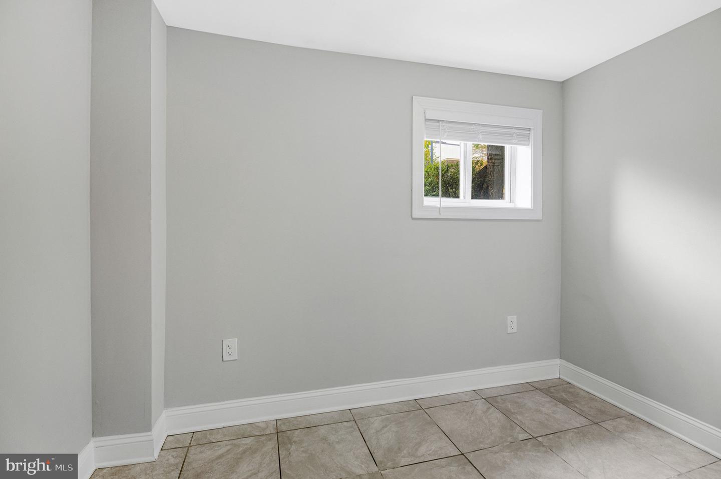 1344 Levis St Ne Property Photo 39