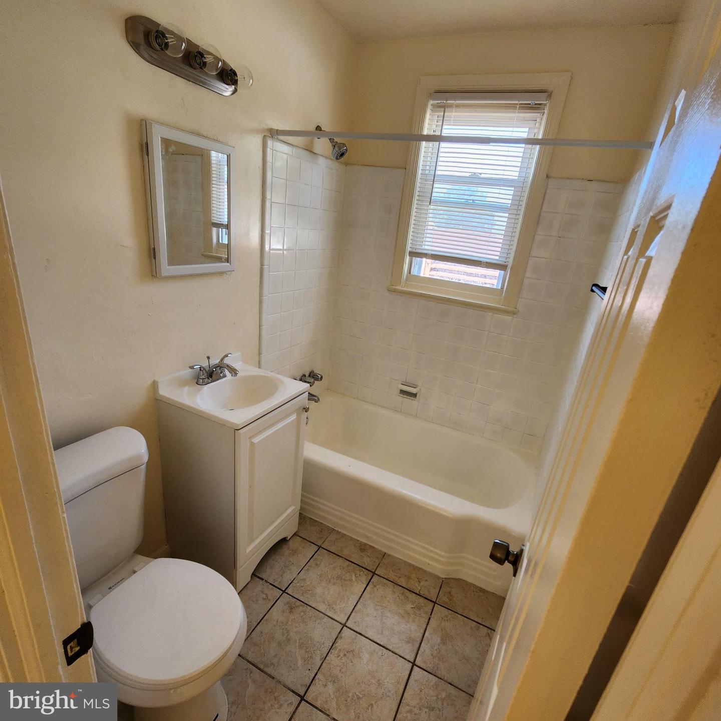 1846 Maryland Ave Ne Property Photo 2