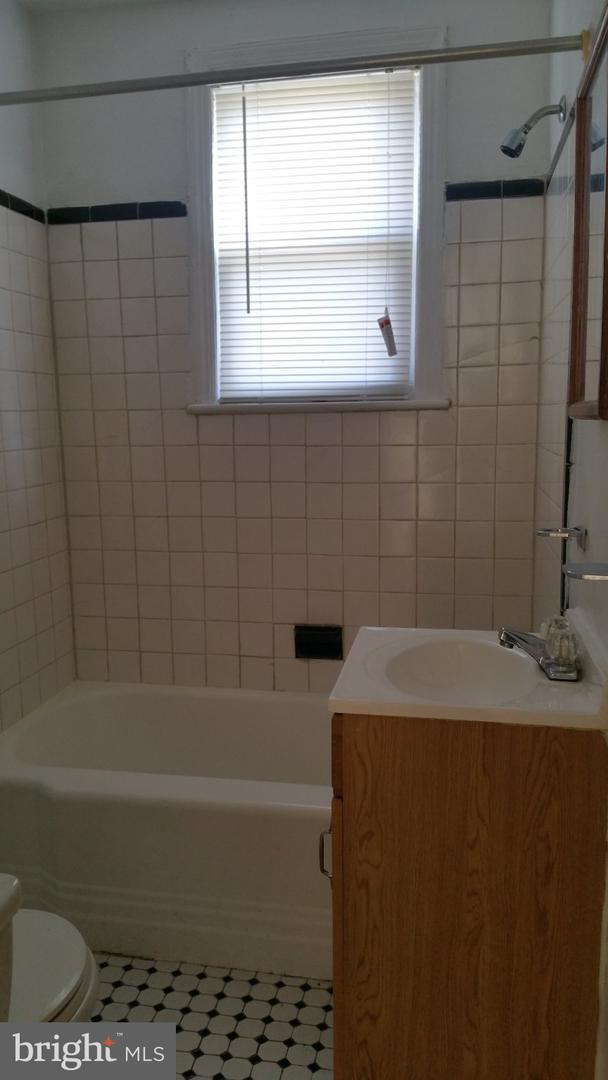 1846 Maryland Ave Ne Property Photo 5