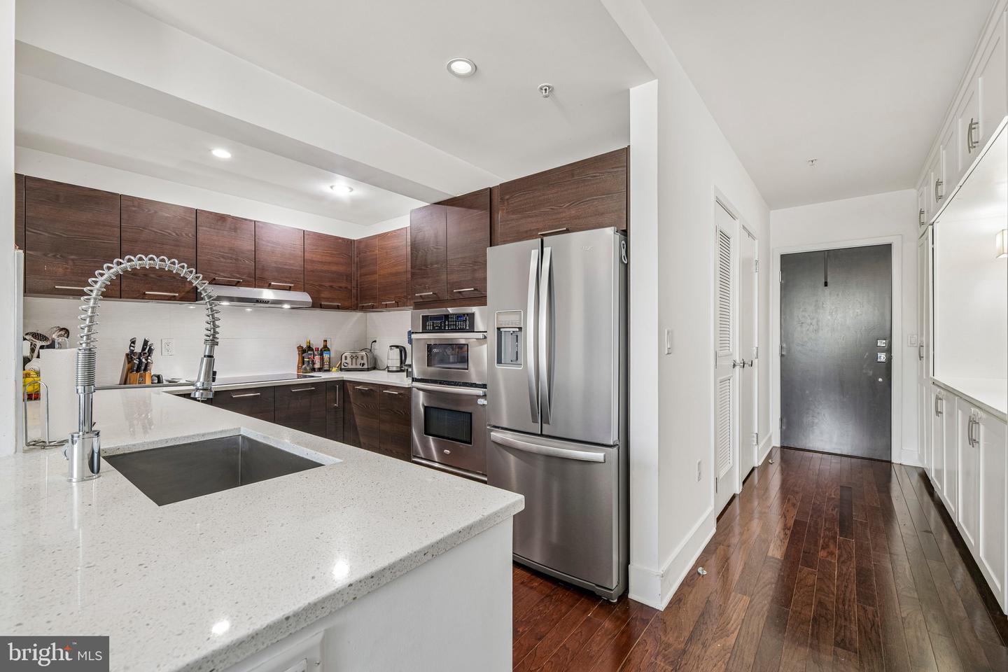 1020 Monroe St Nw #409 Property Photo 11