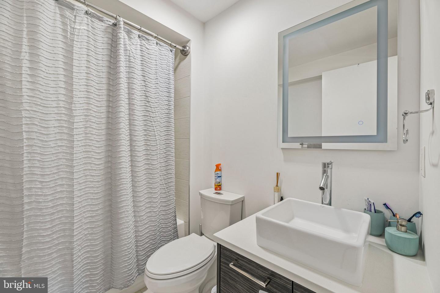 1020 Monroe St Nw #409 Property Photo 18