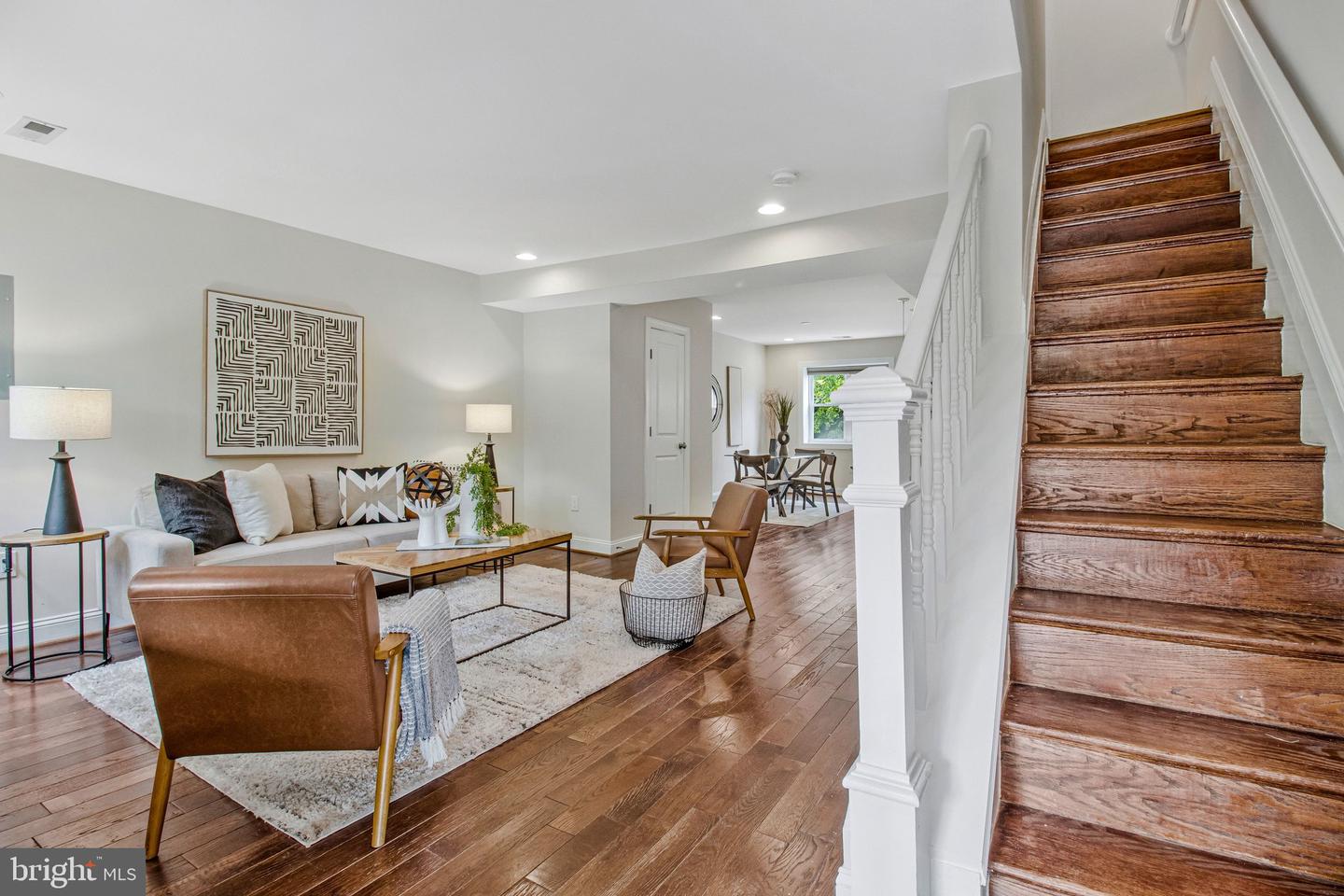 1344 LEVIS ST NE Property Photo 1