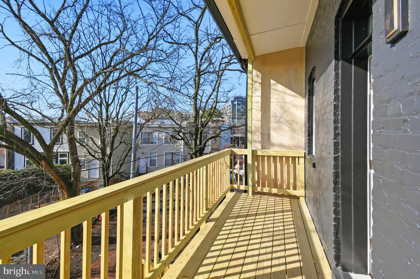 517 Florida Ave Ne Property Photo 24