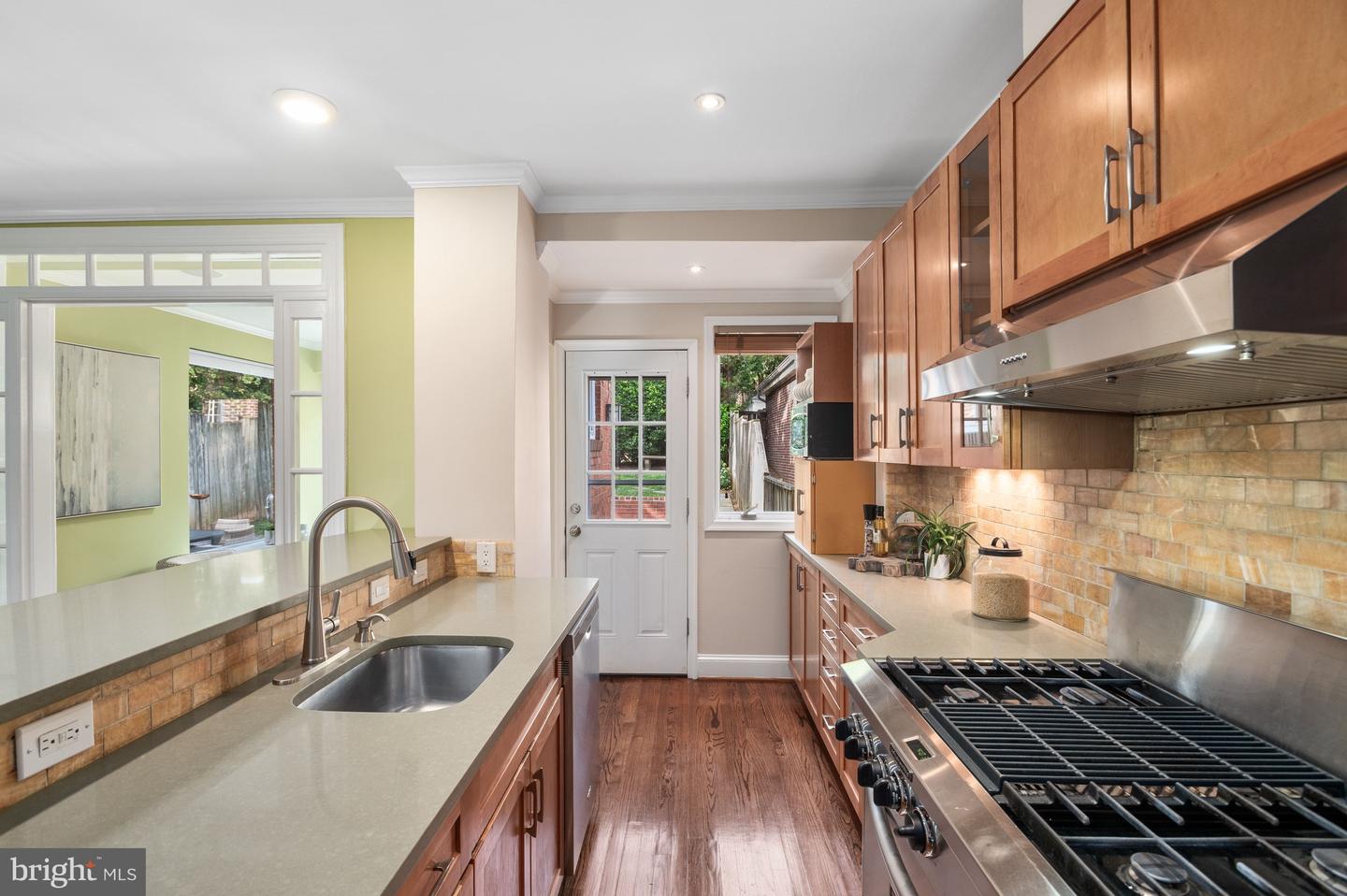 3835 S St Nw Property Photo 8