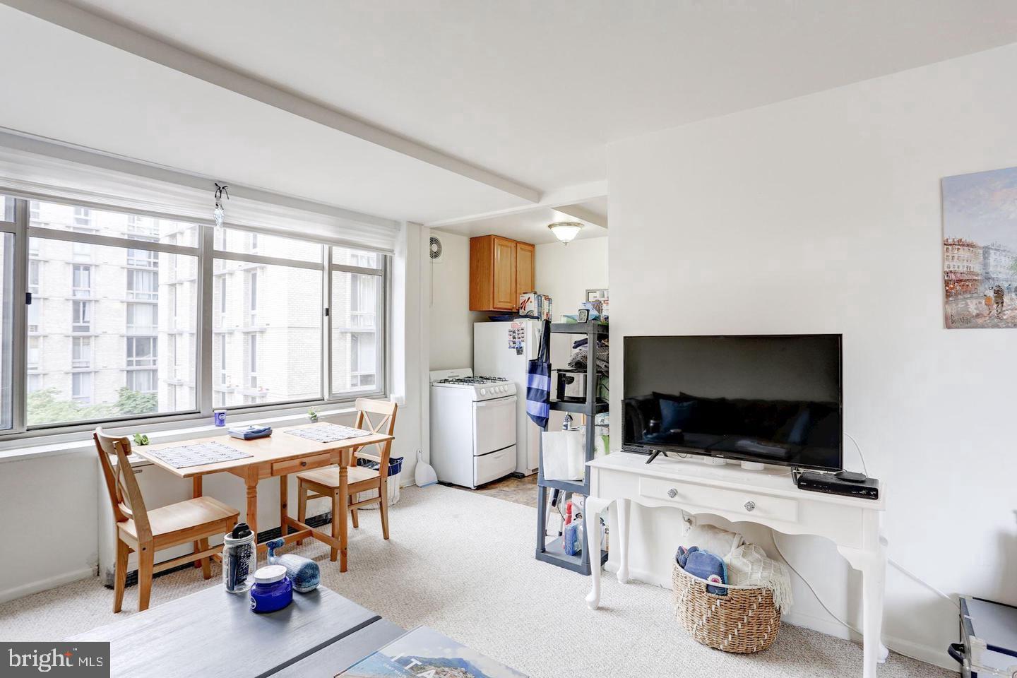 940 25th St Nw #309s Property Photo 8