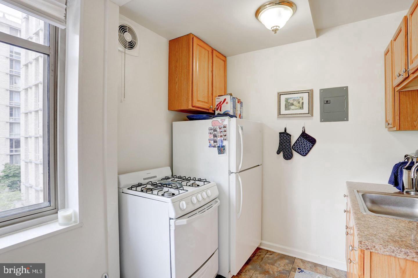 940 25th St Nw #309s Property Photo 14