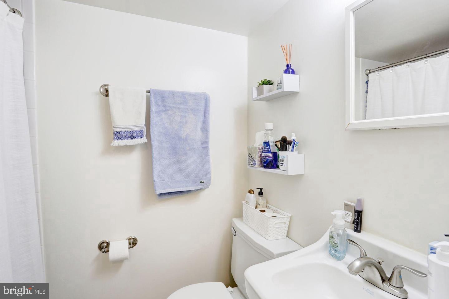 940 25th St Nw #309s Property Photo 17