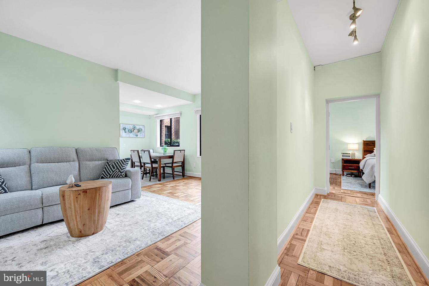 5112 Macarthur Blvd Nw #2 Property Photo 8