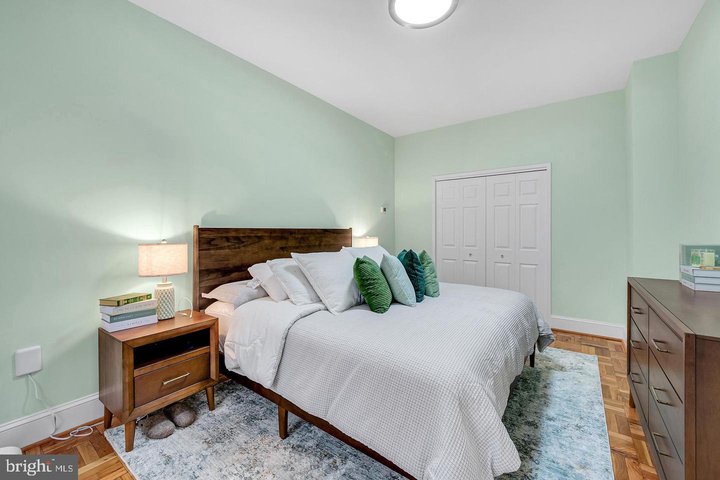 5112 Macarthur Blvd Nw #2 Property Photo 11
