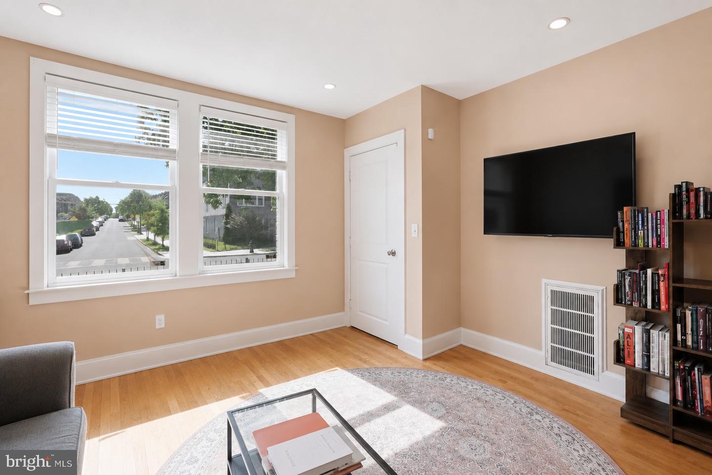 1648 Montello Ave Ne #2 Property Photo 3