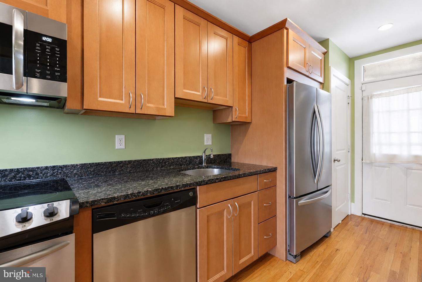 1648 Montello Ave Ne #2 Property Photo 5