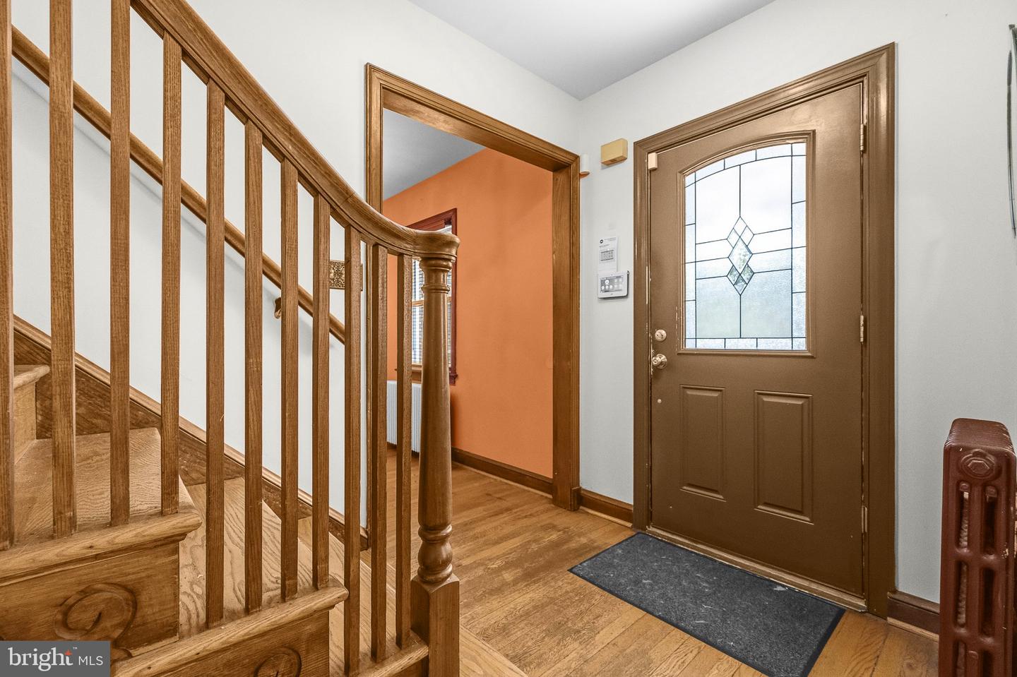 1700 Douglas St Ne Property Photo 5