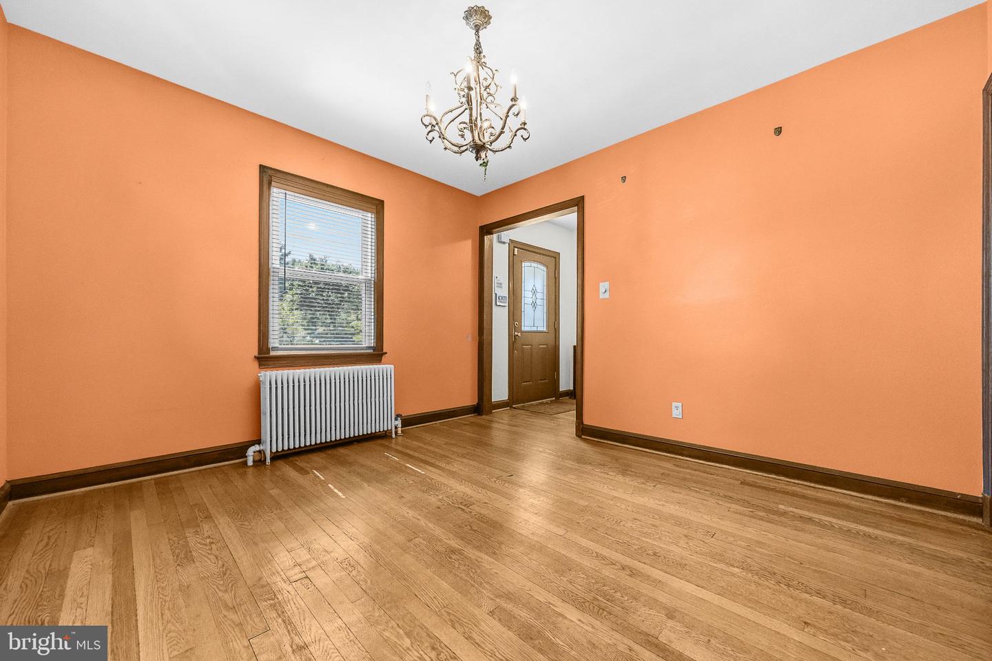 1700 Douglas St Ne Property Photo 13