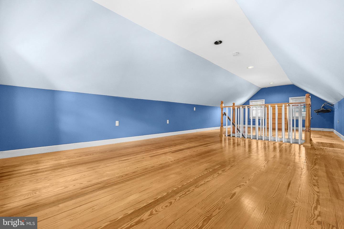 1700 Douglas St Ne Property Photo 28