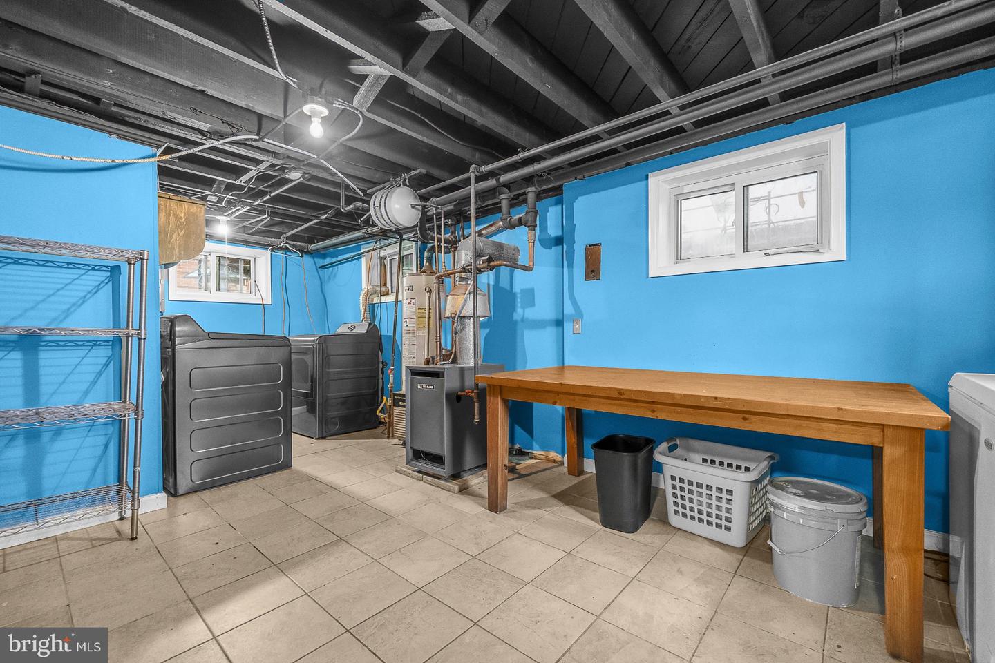 1700 Douglas St Ne Property Photo 35