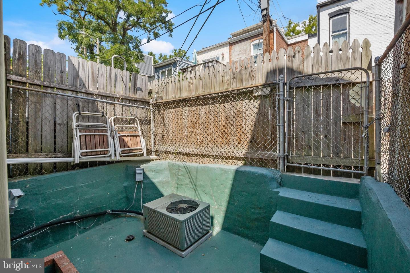 1648 Kramer St Ne Property Photo 22