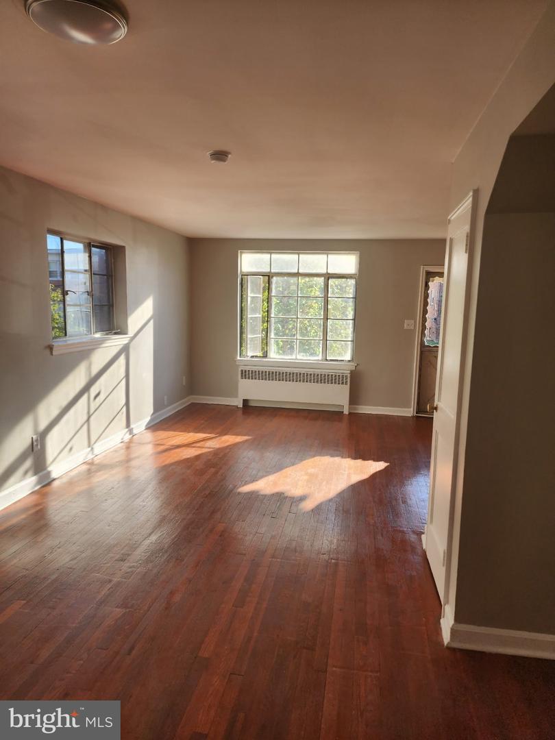 67 Tuckerman St Nw Property Photo 2