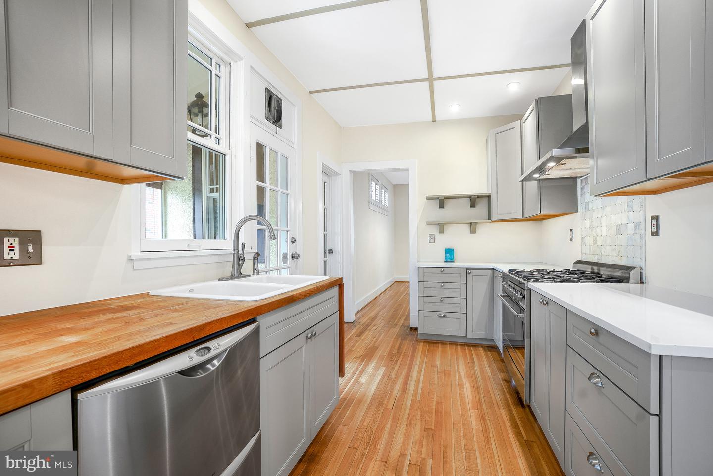 220 Rittenhouse St Nw Property Photo 7