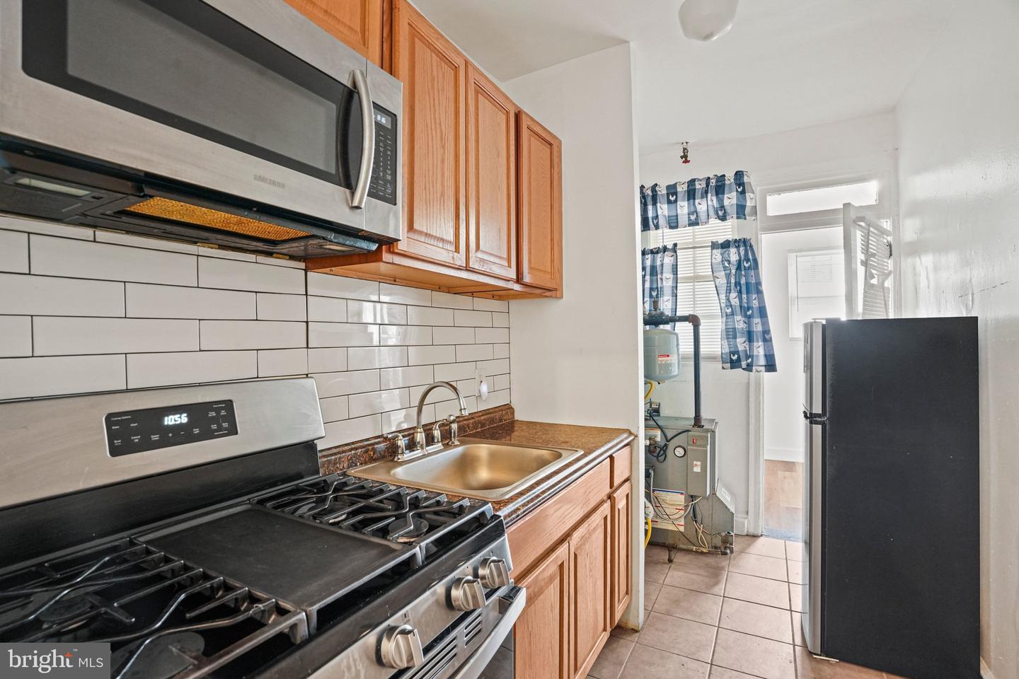 1111 Queen St Ne #2 Property Photo 7