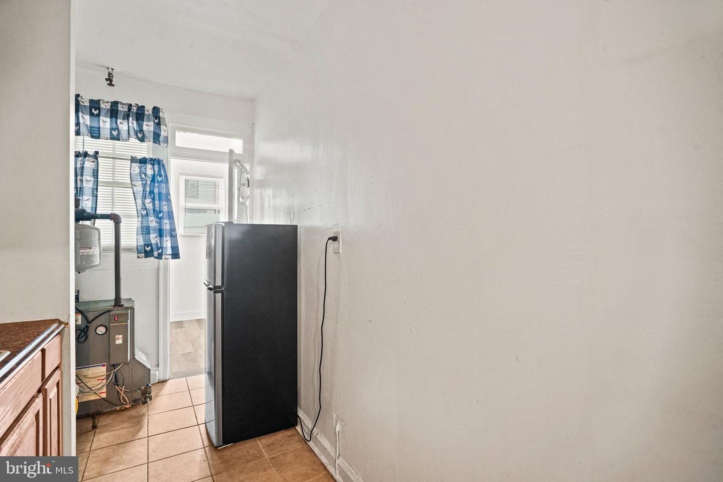 1111 Queen St Ne #2 Property Photo 8