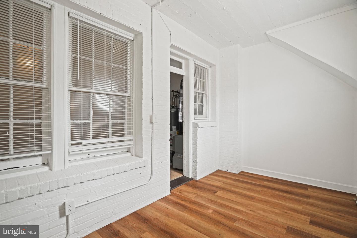 1111 Queen St Ne #2 Property Photo 11