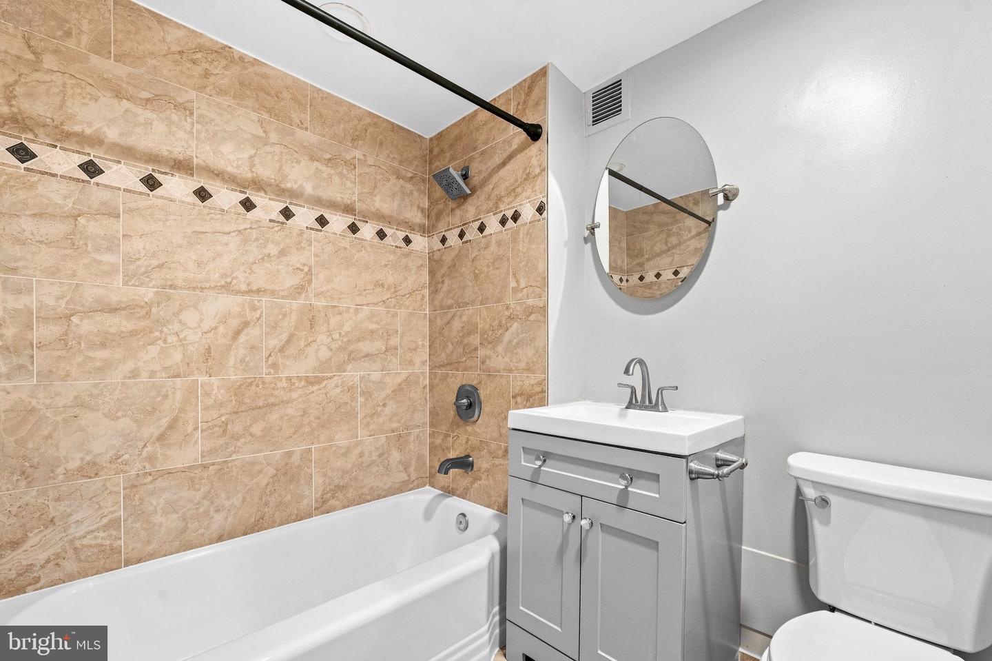 DCDC2281466 Property Photo 14