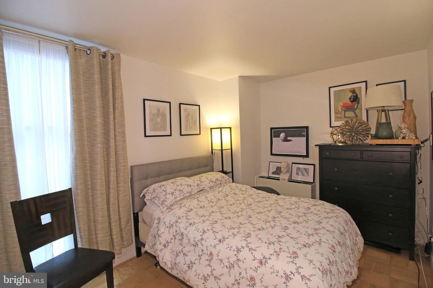 1260 21st St Nw #207 Property Photo 8